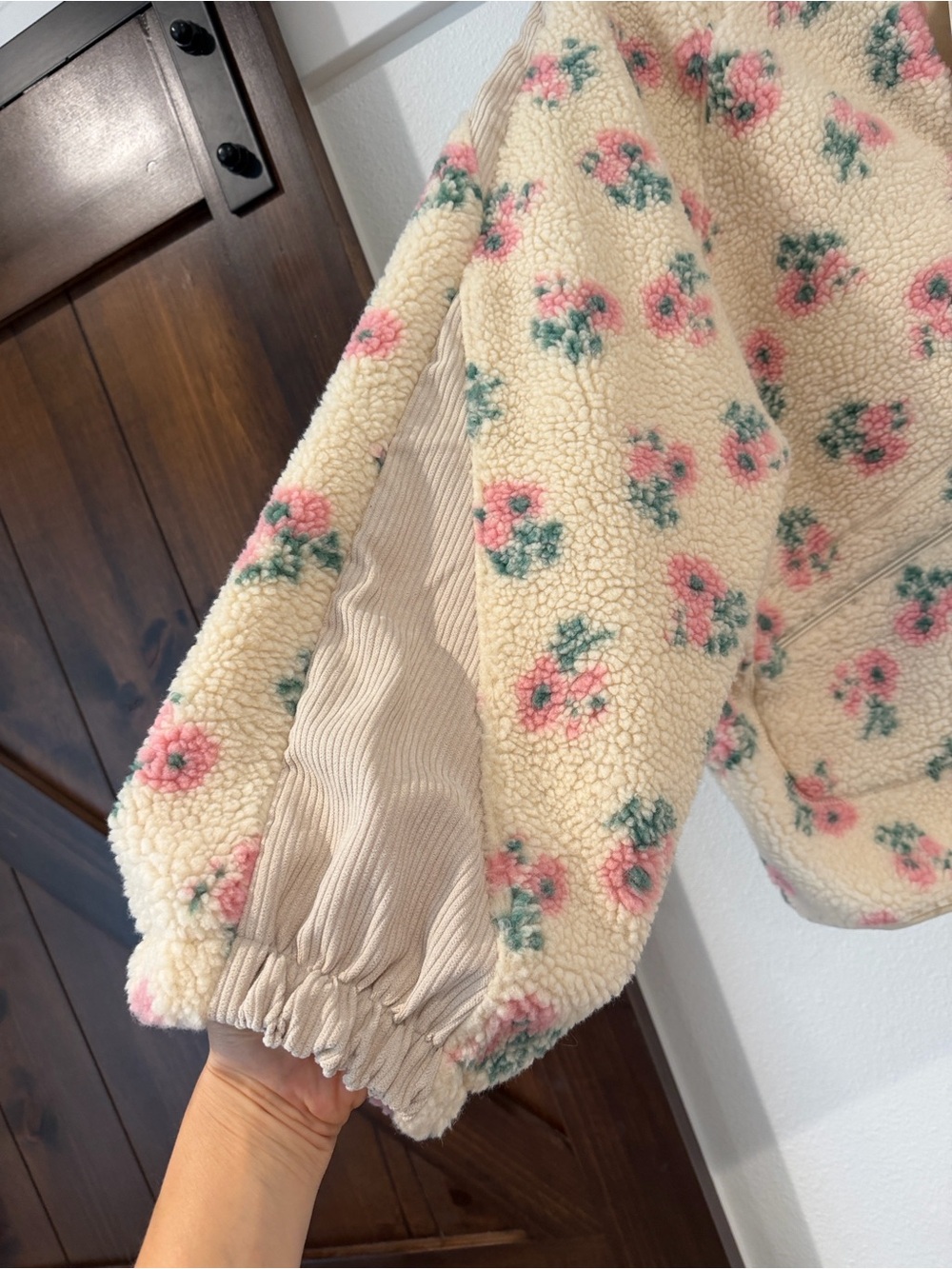 Cream Floral SherpaTeddy zip up with Pink Floral Print - Picture 6 of 12